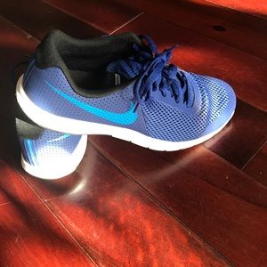 Nike Flex experience 5